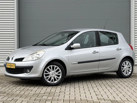 Renault Clio 1.2 TCE Special Rip Curl | Airco | Cruise | Lm velgen | NL auto | Goed onderhouden |
