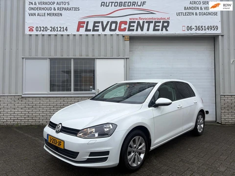 Volkswagen Golf 1.2 TSI 110 PK 6 BAK Bj 2017 Connected 5 Deurs Airco Cruise Bluetooth Camera Stoelve