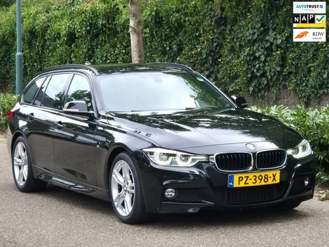 BMW 3-serie 320i High Ex Touring M Sport Touring Apple CarPlay 18inch Velgen NAP NL 100% Onderhouden