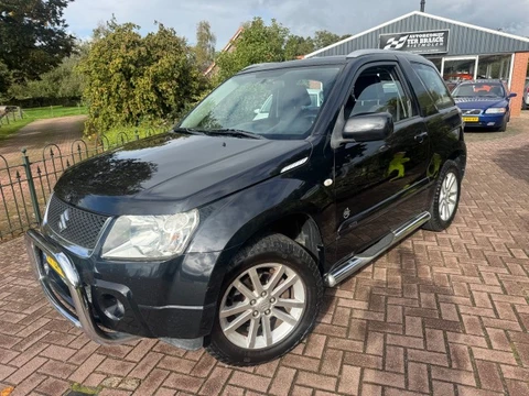 SUZUKI GRAND VITARA 2.0 *4X4 *Rhino Edition*trekhaak*Airco