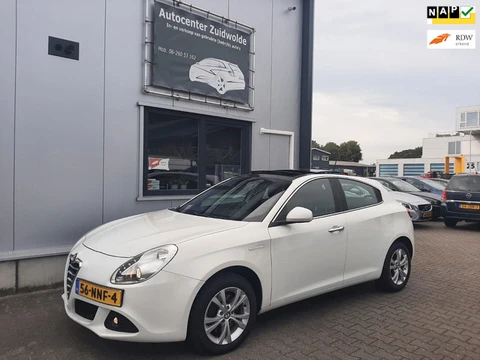 Alfa Romeo Giulietta 1.4 T Distinctive panodak clima cruise