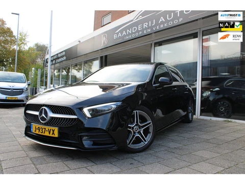 Mercedes-Benz A-klasse 180 Business Solution AMG Automaat | Pano | Carplay | Cruise control | Elec s