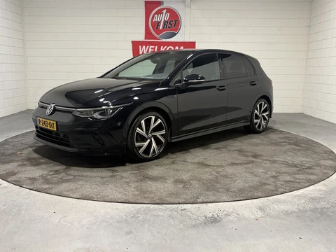 Volkswagen Golf 1.5 eTSI R-Line, Apple carplay, Camera, 18 inch, Xenon, Cruise, Navi, Voledig onderh