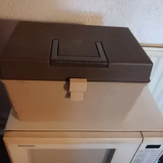 naaidoos / naaibox, retro - erg handig, alles bij de hand