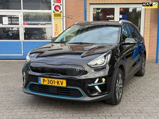 Kia E-Niro ExecutiveLine 64 kWh | SOH 100% | Stoelverw. V+A | parkeersens. V+A + Camera |
