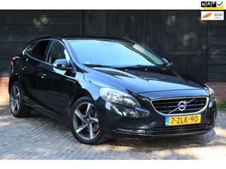 Volvo V40 1.6 T2 Kinetic Navigatie/Parkeersensor/R Design velgen/Apk 10-2027