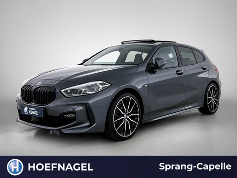 BMW 1-serie 118i High Executive M Sport | Schuifdak | Kuipstoelen | Camera | Stoelverwarming | CarPl