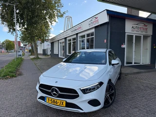 Mercedes-Benz A-klasse 180 Luxury Line|NAP|CARPLAY|SFEERLICHT|CAMERA|WIDESCREEN