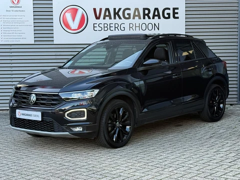 Volkswagen T-Roc 1.5 TSI Sport DSG BLACKSTYLE NAV/CAM,LED,VIRTUAL,PANO,TR.HAAK