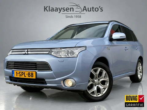 Mitsubishi Outlander 2.0 PHEV Instyle 4WD 203 pk | navigatie | leder interieur | schuifdak | trekhaa