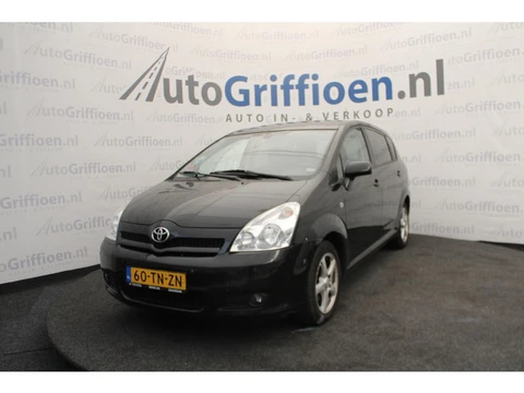 Toyota Verso 1.8 VVT-i Dynamic 7p. nette automaat met trekhaak