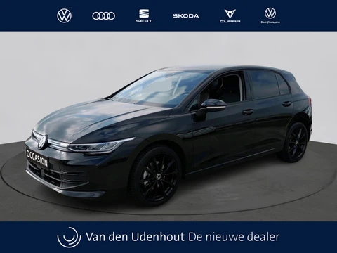 Volkswagen Golf 1.5 eTSI Life Edition | Multimedia | Camera | 17"