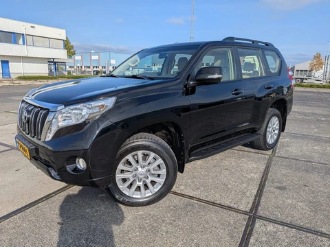 Toyota Land Cruiser 2.8 D-4D VX Trekhaak (bj 2017)