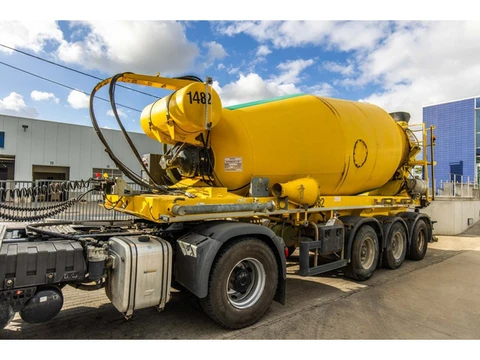 De Buf BETON MIXER/MALAXEUR/MISCHER 12M3 (bj 2017)