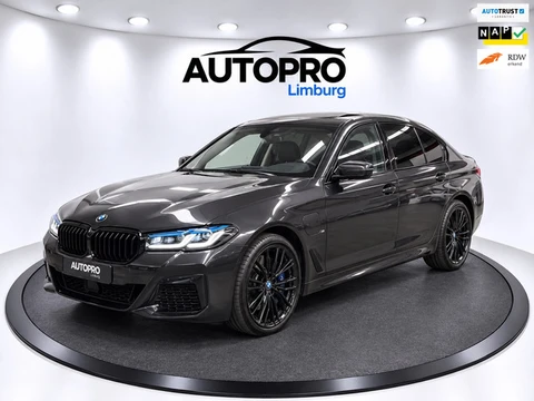 BMW 5-serie 545e xDrive M-sport Business Edition Plus |HUD|Pano|Stoelkoeling