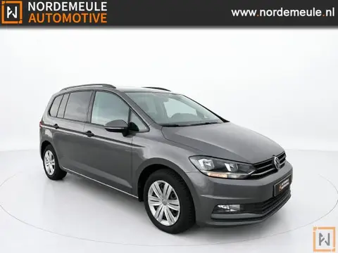 VOLKSWAGEN TOURAN 1.6 TDI SCR Highline 7P, Pano, ACC, Navi
