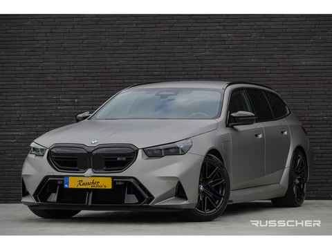 BMW M5 Touring 727Pk 4.4L V8 Hybride | M-Drivers Package | Shadowline | Bowers&Wilkins | Matte Grey 