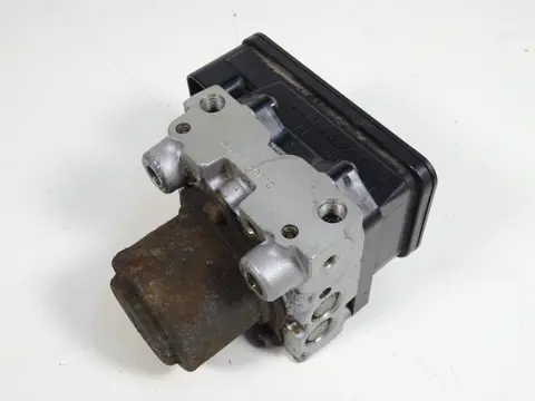 ABS POMP Triumph Sprint ST 1050 2005 - 2011