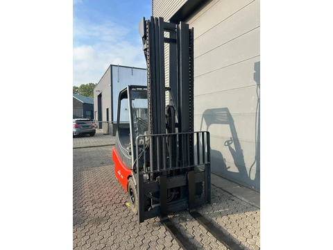 Linde E30 3 ton elektrische heftruck (bj 1996)