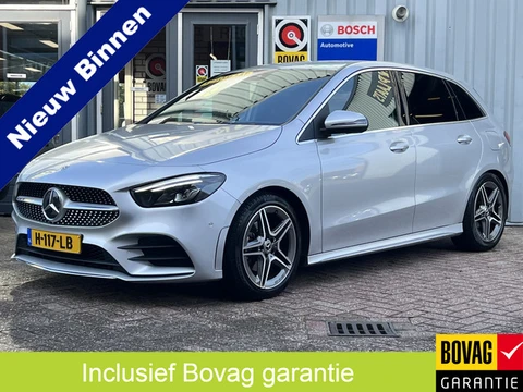 Mercedes-Benz B-Klasse 180 Business Solution AMG | NIEUWSTAAT | CAMERA | NAVI | ELEKTR KOFFERBAK | L