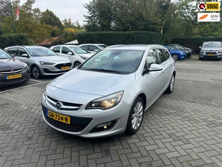 Opel Astra Sports Tourer 1.4 Turbo Sport , navigatie , pdc voor en achter