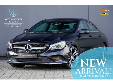 Mercedes-Benz CLA-Klasse 180 122 pk EDITION PLUS AUTOMAAT / NL AUTO / LED KOPLAMPEN / LEDER-STOF / 1