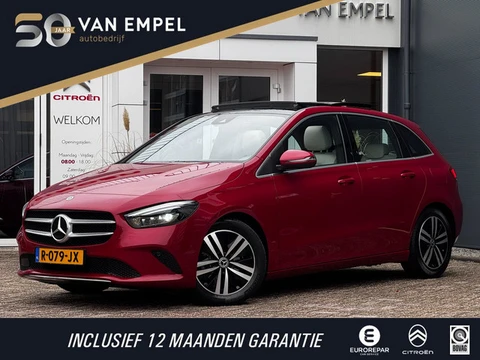 Mercedes-Benz B-klasse 180 Luxury Line NL-Auto | Pano | 1e Eigenaar | Leder | Camera | PDC Rondom | 