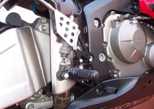 REM EN OF SCHAKELSET Honda CBR 600 RR 2003 - 2004