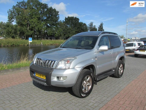Toyota Land Cruiser 3.0 D-4D LX HR Blind Van