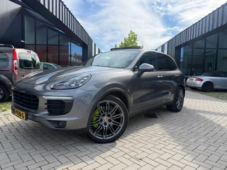 Porsche Cayenne 3.0 S E-Hybrid Pano Mem NL Auto NAP