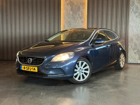 Volvo V40 1.6 D2 Momentum NAVI AIRCO CRUISE LEES AD