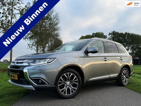 Mitsubishi Outlander 2.0 Instyle 4WD Automaat | 7 Persoons | Leder | Schuif-/Kanteldak | Camera | Tr