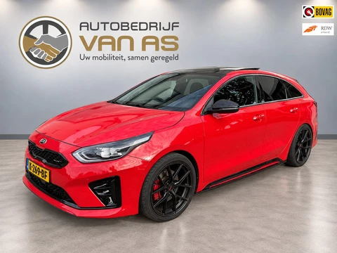 Kia ProCeed 1.6 T-GDI GT | Schuif/kanteldak | Leer | 2 sets velgen