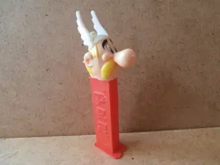 Asterix pez 6 adv7450