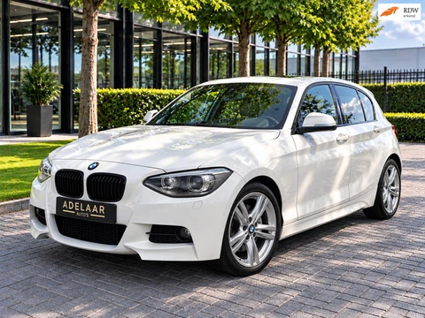 BMW 1-serie 116i M-PAKKET, CARPLAY, NAVIGATIE