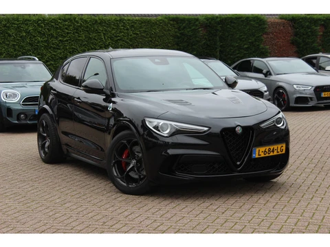 Alfa Romeo Stelvio 2.9 V6 AWD Quadrifoglio / Camera / Navigatie / Harman Kardon / 20'' / Elektr. sto