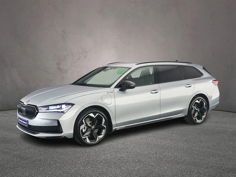 Skoda Superb Sportline Business 1.5 TSI PHEV 204pk DSG Automaat Trekhaak, Adaptive cruise control, N
