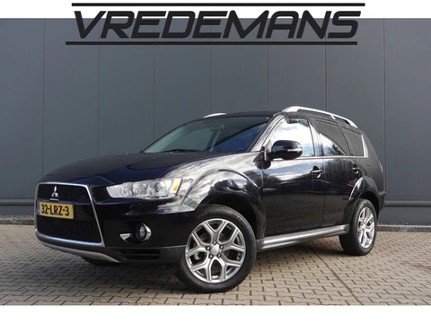 Mitsubishi Outlander 2.4 Instyle NAVI/SCHUIF-KANTEL