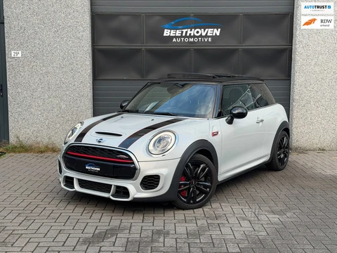 Mini 2.0 John Cooper Works Pano/H&K/Camera