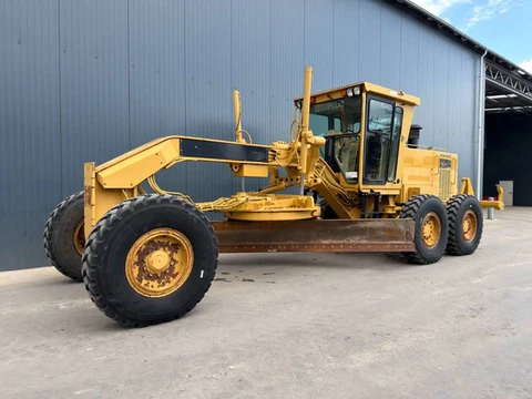 Cat 140H (bj 2000)