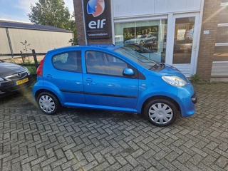 Peugeot 107 1.0-12V ''XS'' 5 Deurs - Apk 14-08-2027 !!