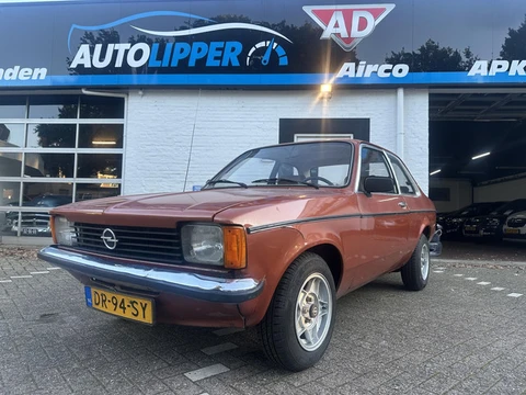 Opel Kadett 1.2N /Apk 21-05-2027/Radio/Trekhaak/Diverse documentatie/ATS wielen/Set stalenvelgen erb