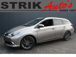 Toyota Auris Touring Sports 1.8 Hybrid Lease pro LEDER - NAVIGATIE - CAMERA - PANORAMADAK - TREKHAAK