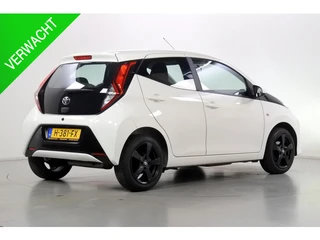 Toyota Aygo 1.0 VVT-i X-play LMV Navigatie Allseason