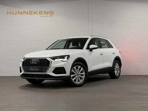 Audi Q3 45 TFSI e Advanced edition Trekhaak | Adapt. cruise | Stoelverwarming | Camera | Dodehoek | 
