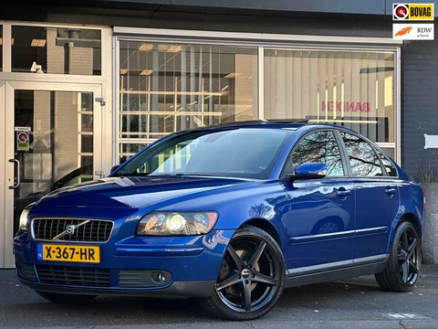 Volvo S40 2.5 T5 Kinetic AUTO / CLIMA / CRUISE / PANO