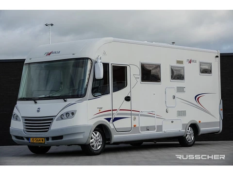 Frankia T680BD | Holiday Class | 130Pk | Achteruitrijcamera | Zonnepaneel | 16''