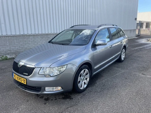 Skoda Superb Combi 1.6 TDI Greenline Active Business Line