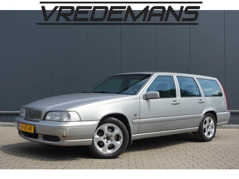 Volvo V70 2.5 Comfort-Line / Automaat