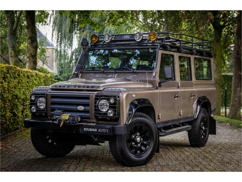 Land Rover Defender 2.2 D SW 110" Rough Edition 7-Persoons Lier Standverwarming